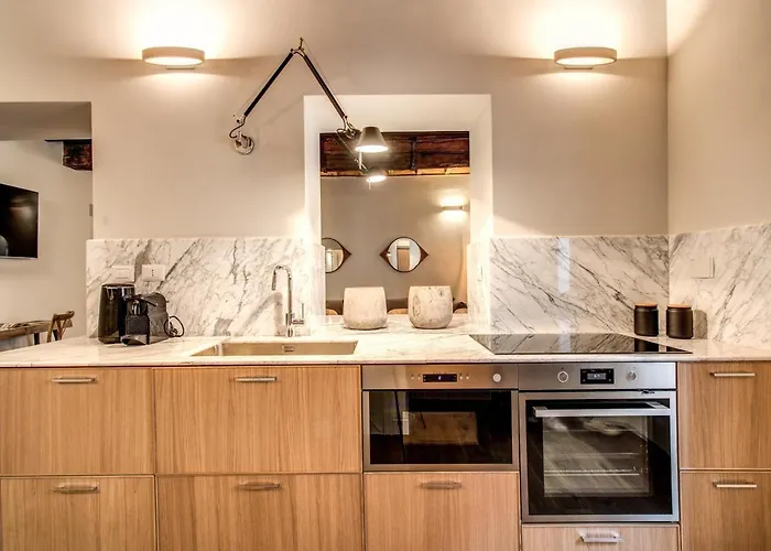 Apartment Febo Decharm Rom
