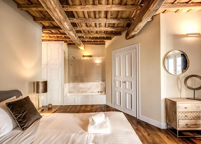 Febo Decharm Apartment Rom